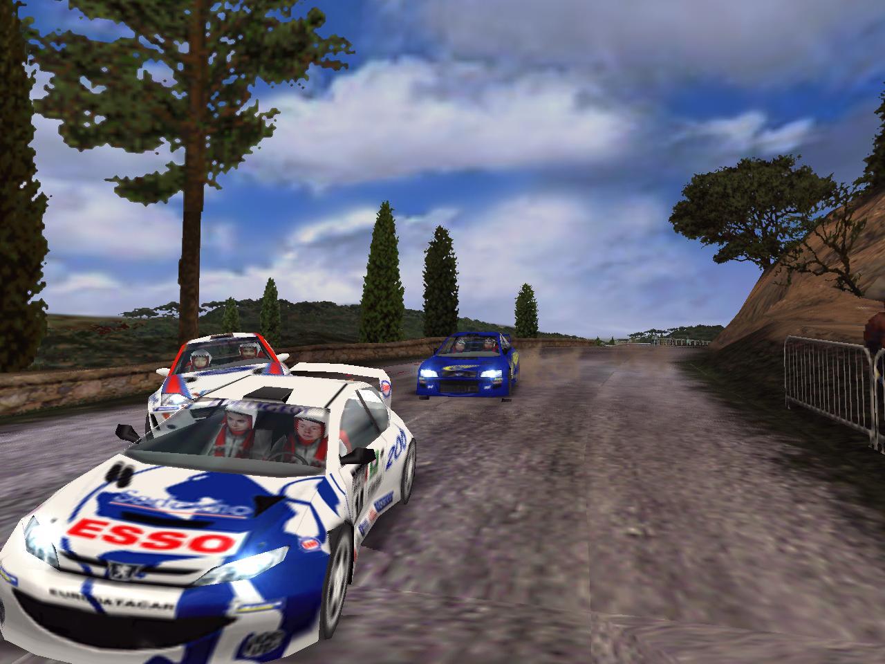 [26/11/2001] Und die Strasse lebt. Im Arcade Rennen von Checkpoint zu Checkpoint gehen vier Konkurrenten gleichzeitig auf die Piste.